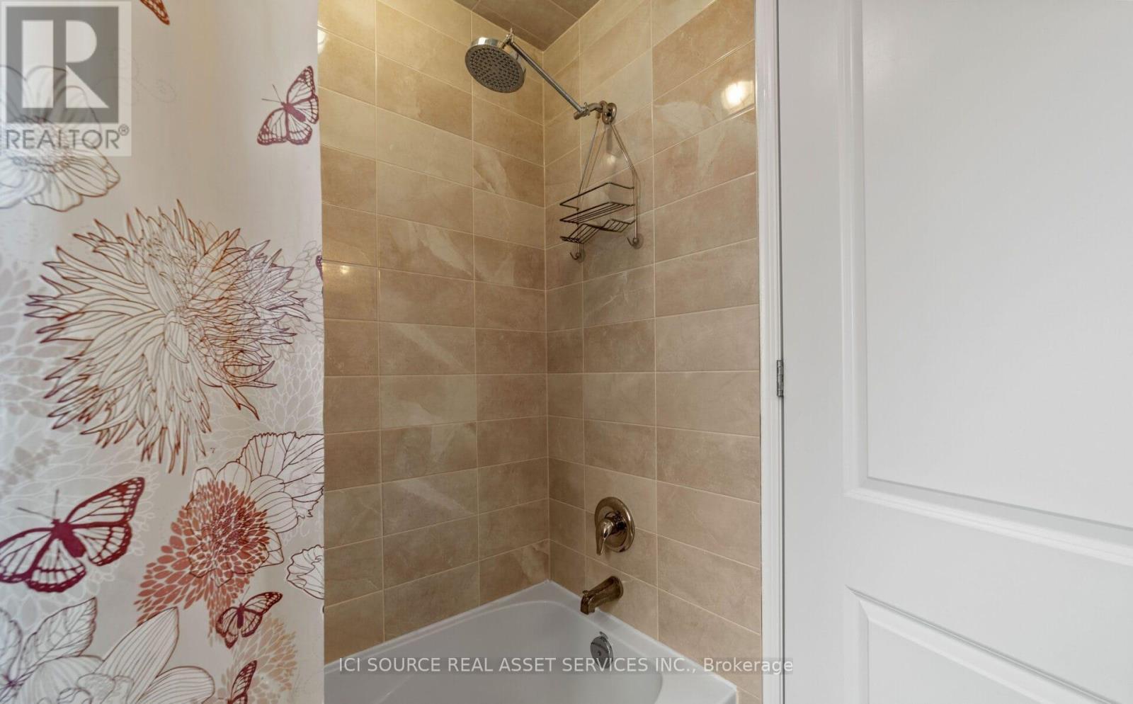 50 Songbird Crescent, Kawartha Lakes, ON - Indoor Photo Showing Bathroom