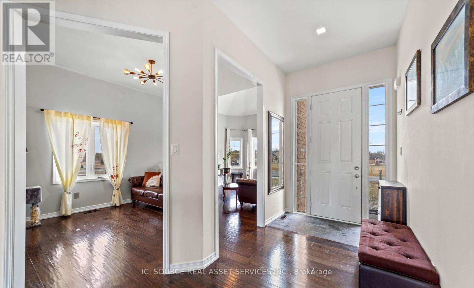 50 Songbird Crescent, Kawartha Lakes, ON - Indoor Photo Showing Other Room