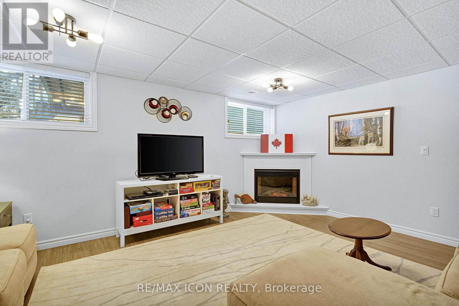 35 - 1241 Beaverbrook Avenue, London North (North A), ON - Indoor With Fireplace