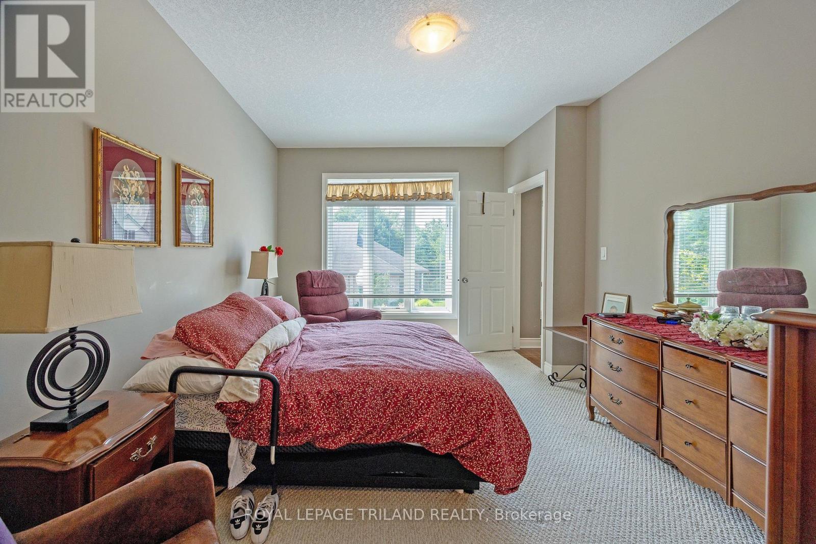 19 - 578 Mcgarrell Place, London North (North R), ON - Indoor Photo Showing Bedroom