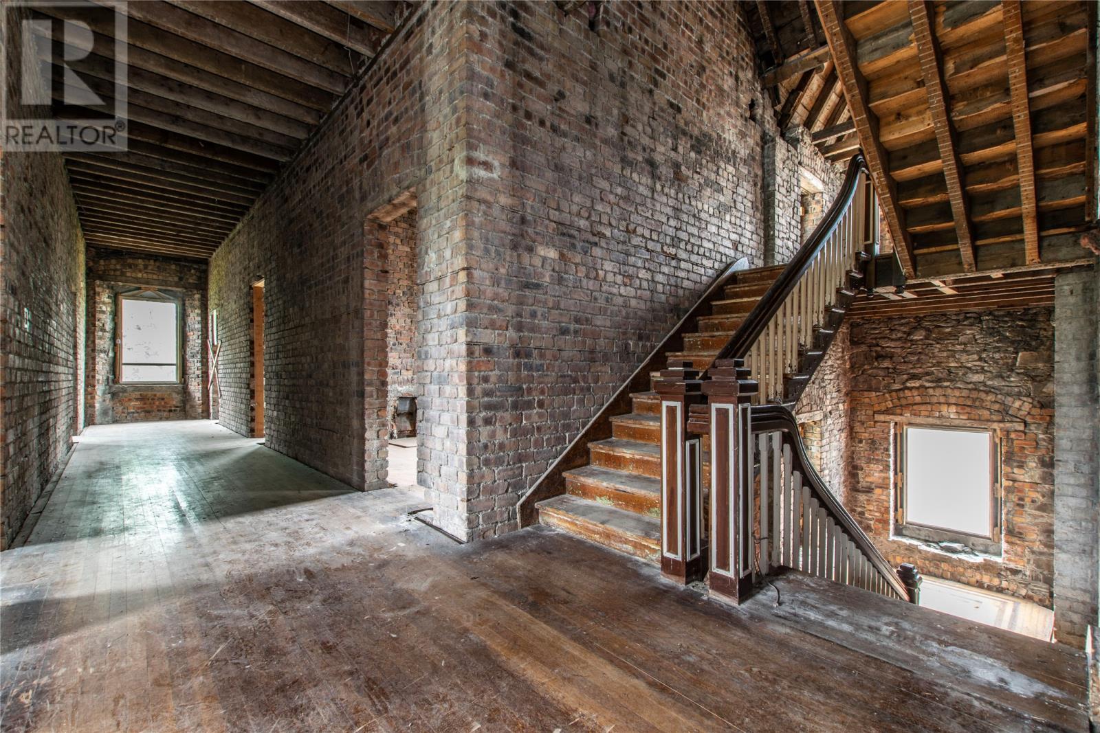 4 Merrymeeting Road, St. John'S, NL