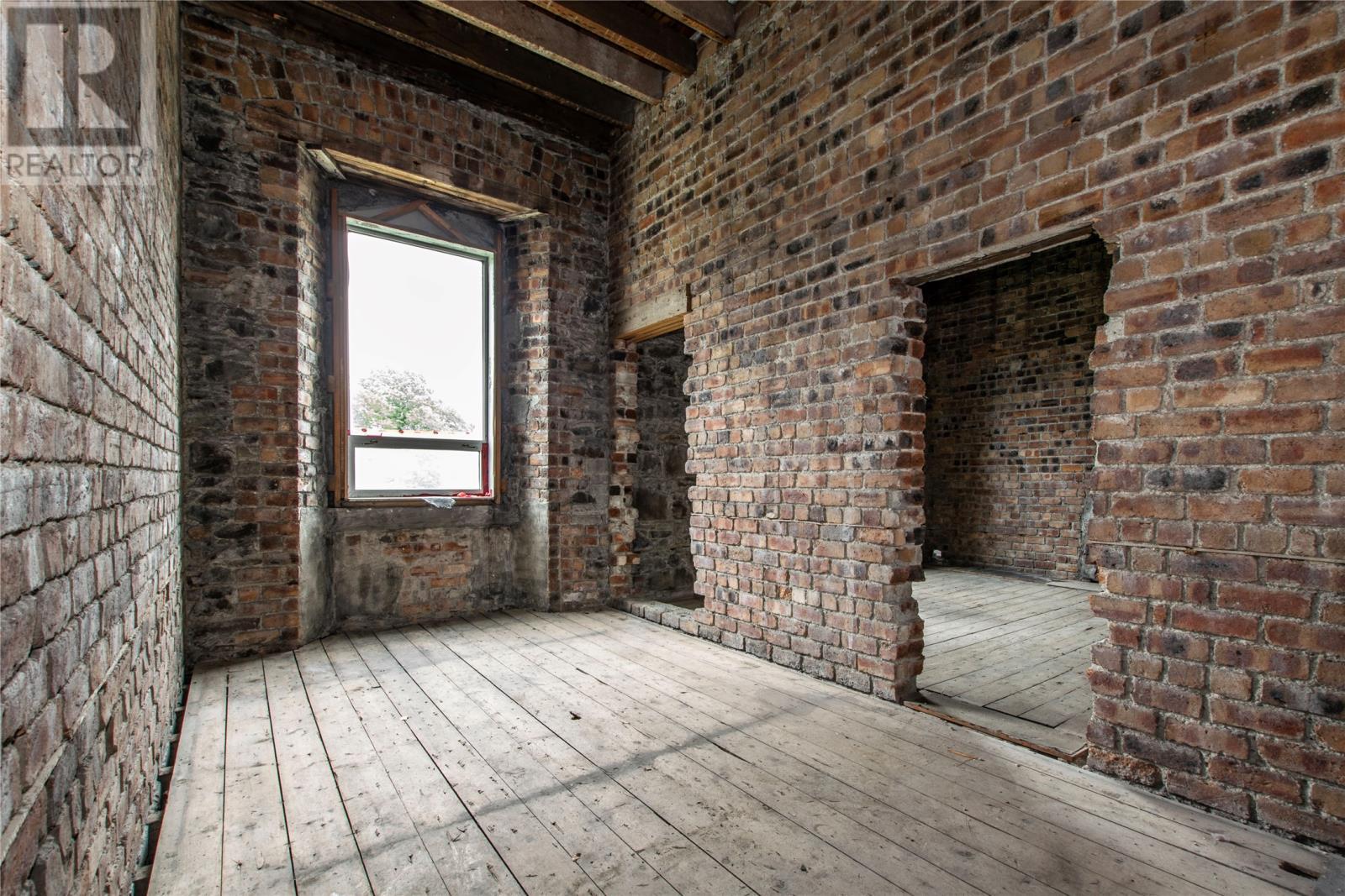 4 Merrymeeting Road, St. John'S, NL