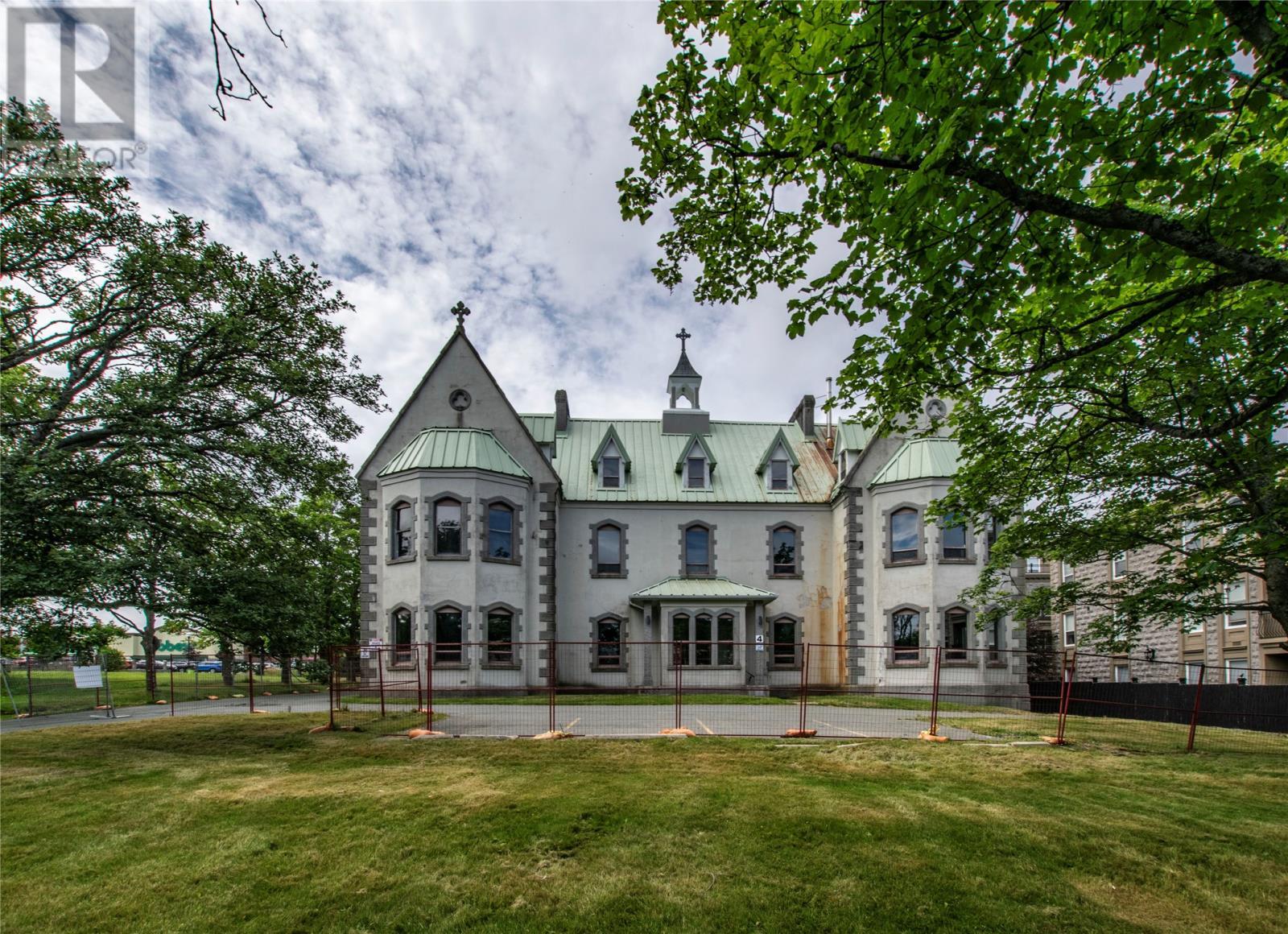 4 Merrymeeting Road, St. John'S, NL