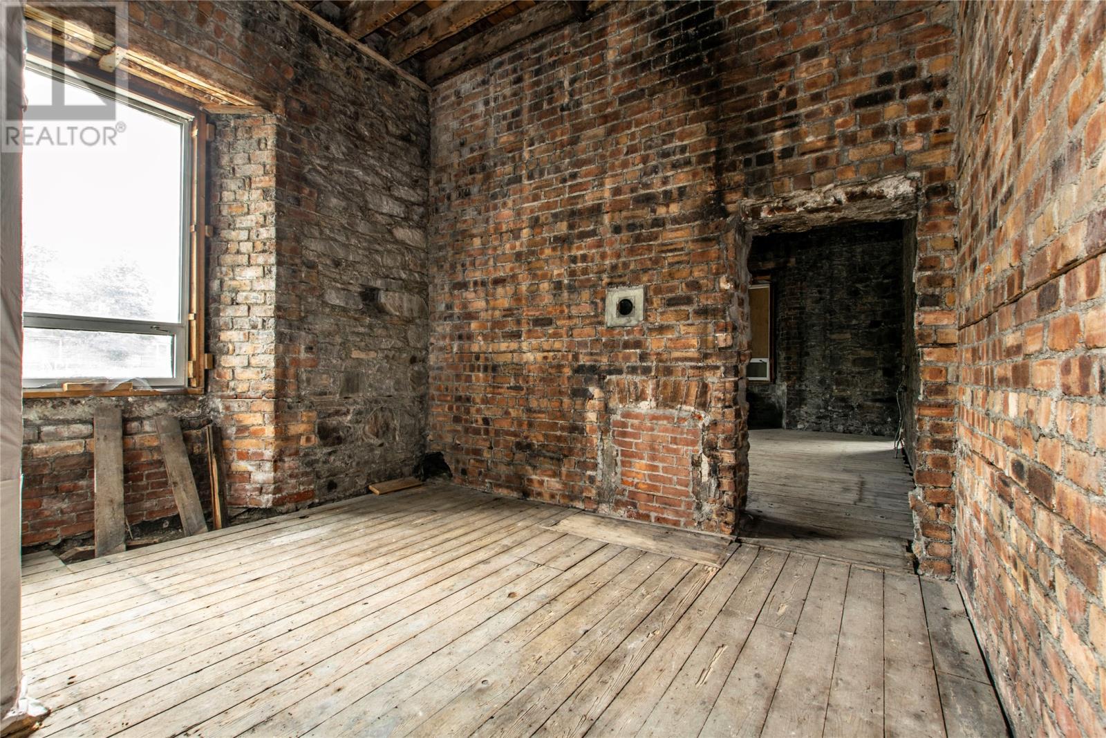 4 Merrymeeting Road, St. John'S, NL