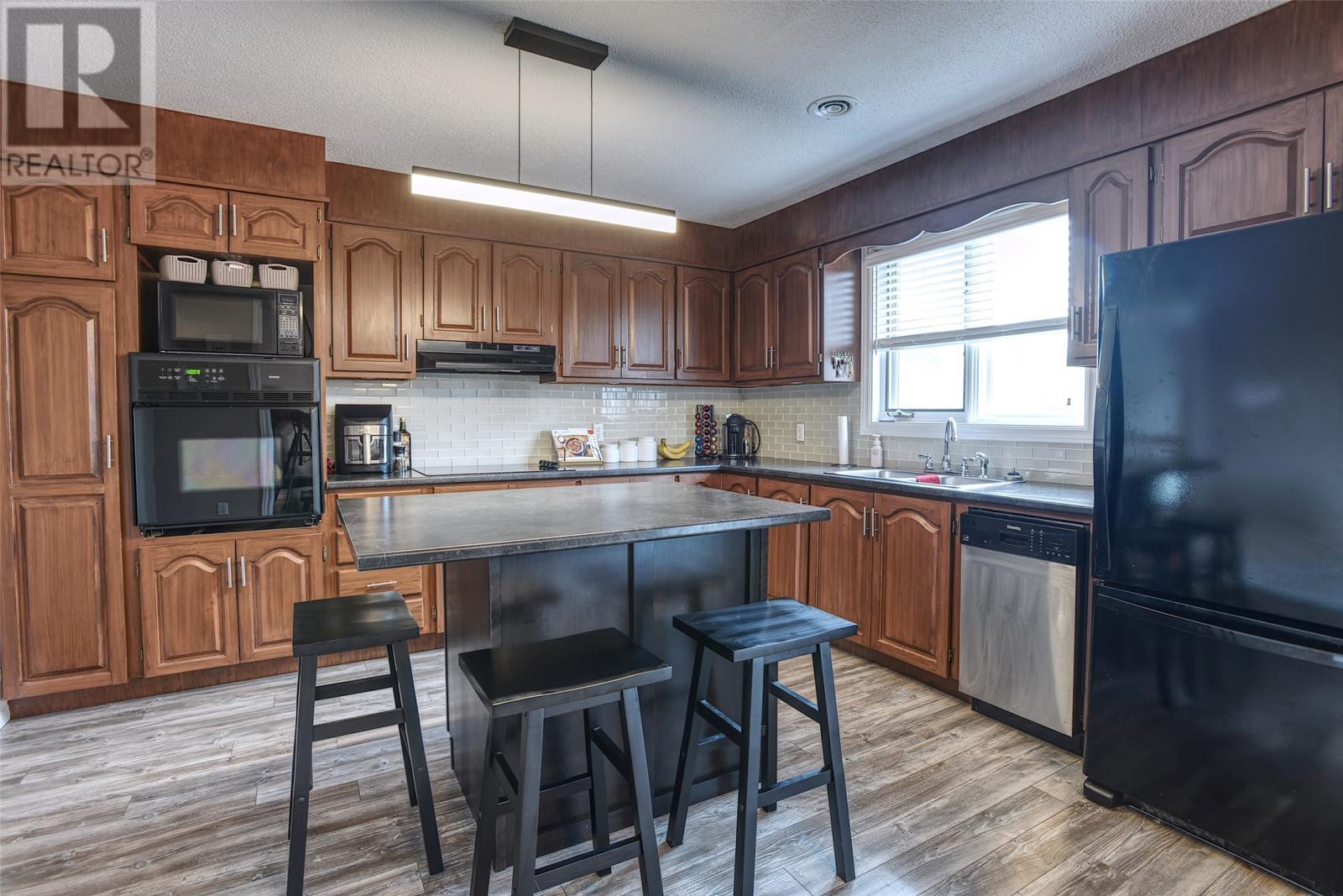 20 Mercers Road, Conception Bay South, NL - Indoor Photo Showing Kitchen