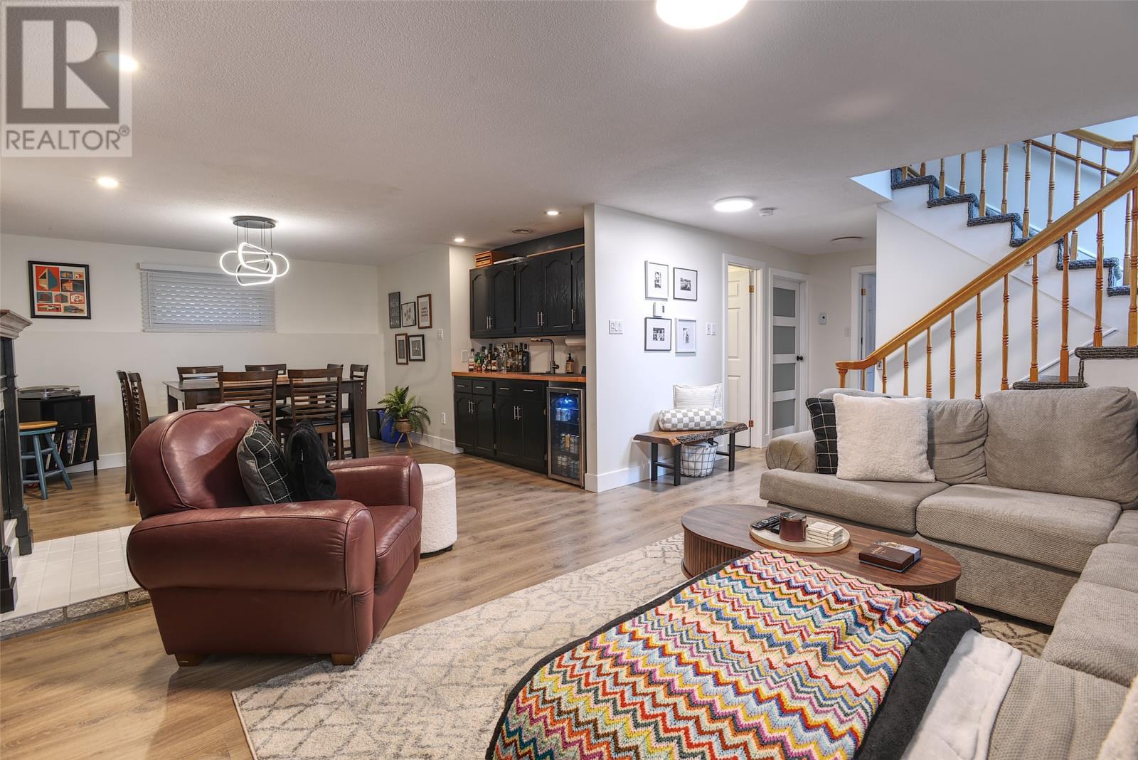 20 Mercers Road, Conception Bay South, NL - Indoor Photo Showing Living Room