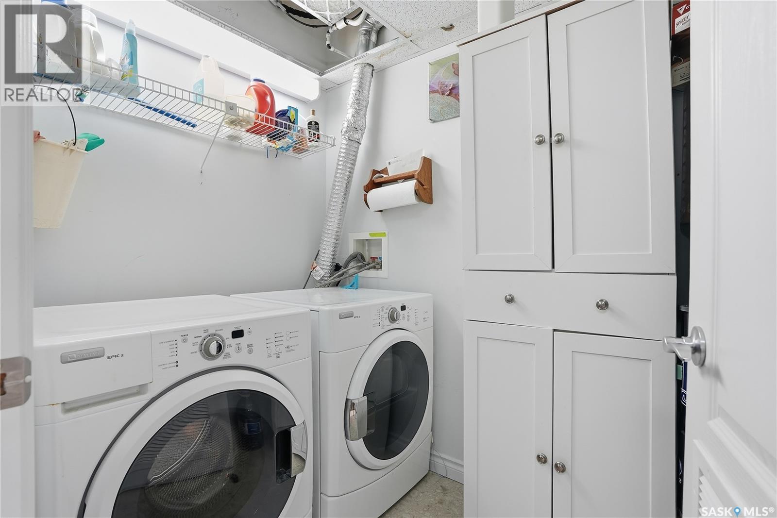 239 623 Saskatchewan Crescent W, Saskatoon, SK - Indoor Photo Showing Laundry Room