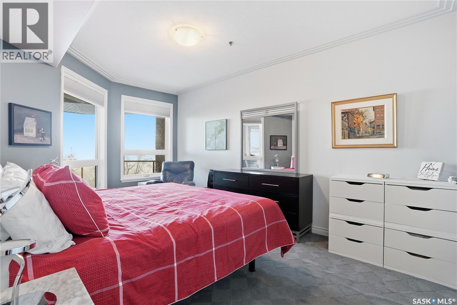 239 623 Saskatchewan Crescent W, Saskatoon, SK - Indoor Photo Showing Bedroom