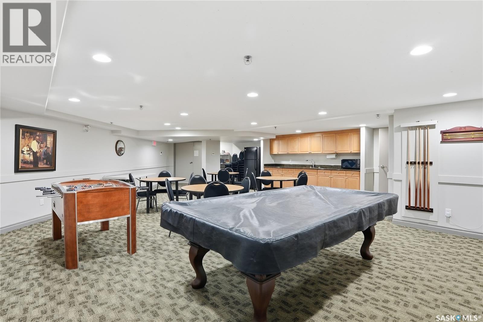 239 623 Saskatchewan Crescent W, Saskatoon, SK - Indoor Photo Showing Other Room