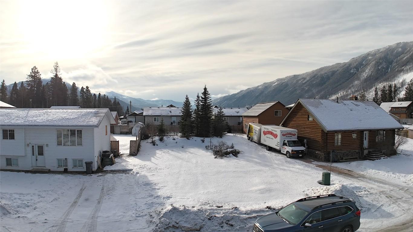 1320 Cypress Drive, Sparwood, BC - Outdoor