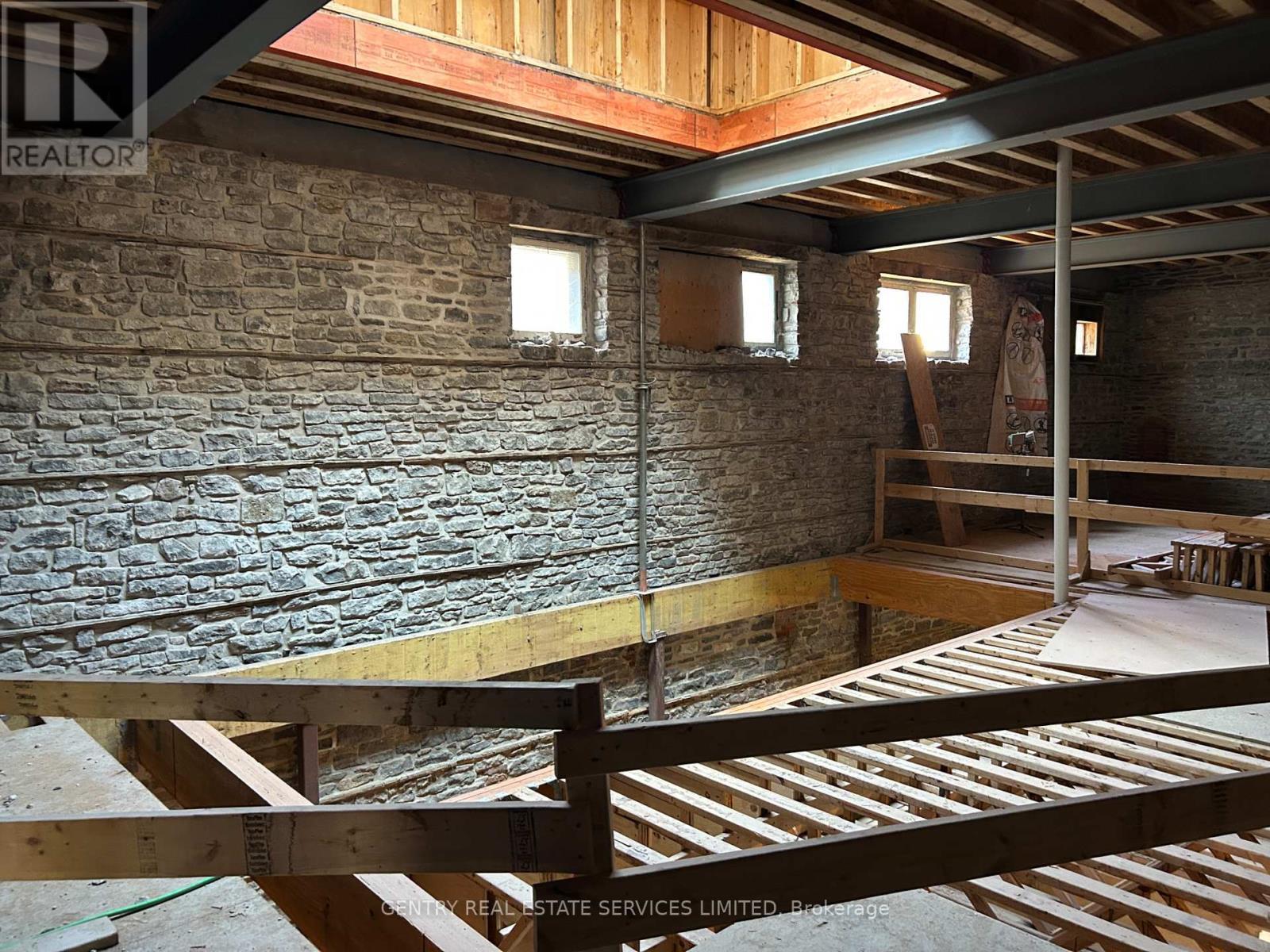 60 King Street, Brockville, ON