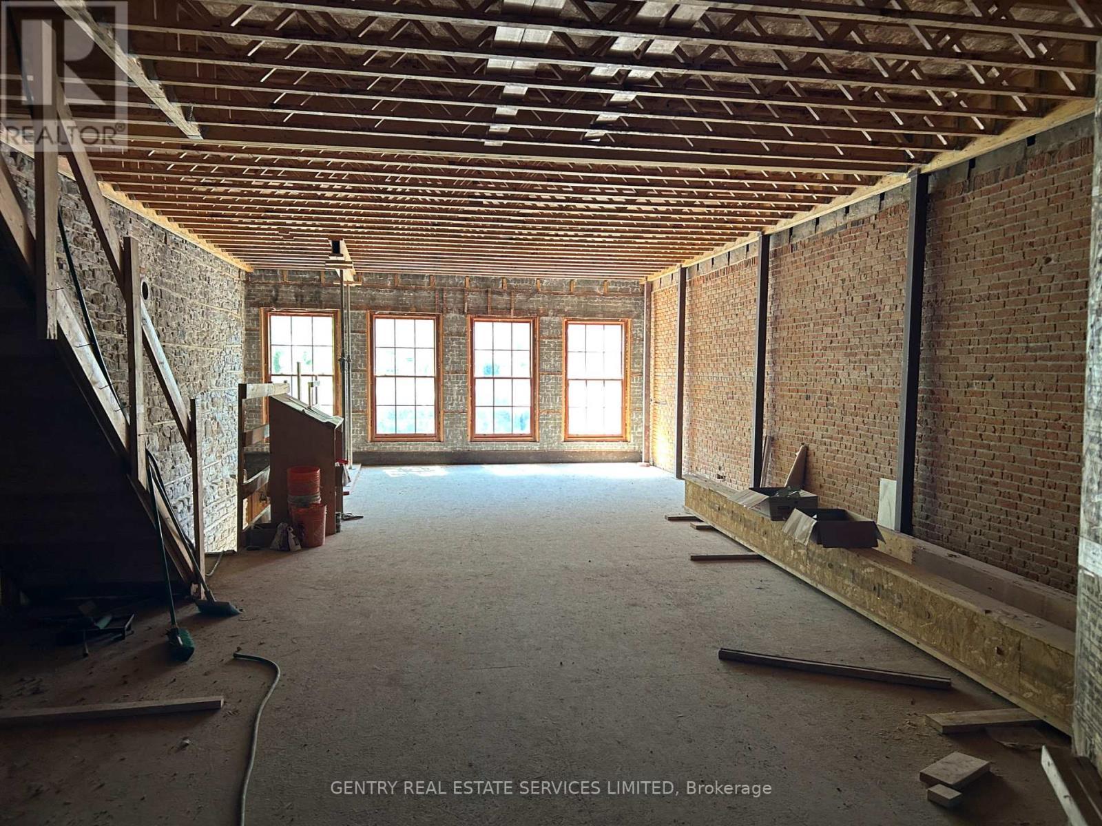 60 King Street, Brockville, ON