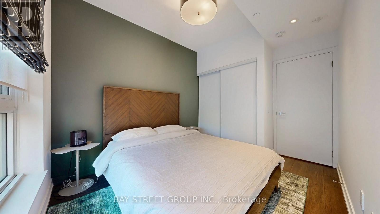 105 - 150 Logan Avenue W, Toronto, ON - Indoor Photo Showing Bedroom