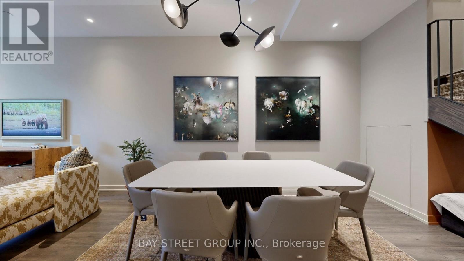 105 - 150 Logan Avenue W, Toronto, ON - Indoor Photo Showing Dining Room