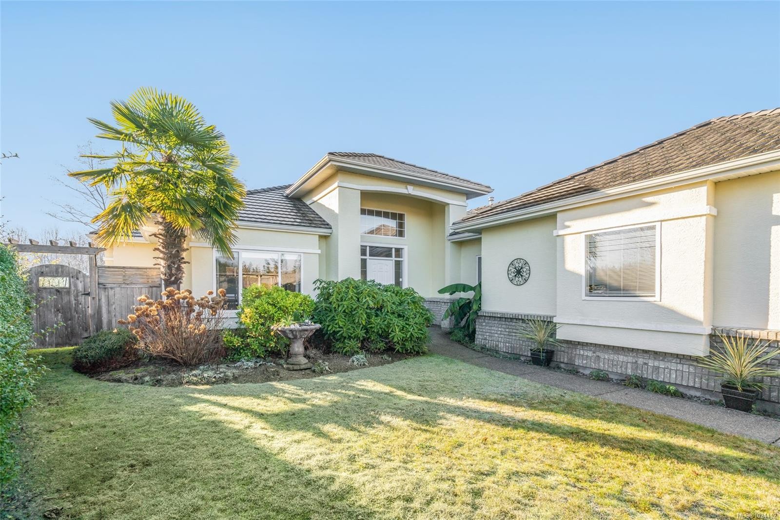 656 Morningstar Dr, Parksville, BC