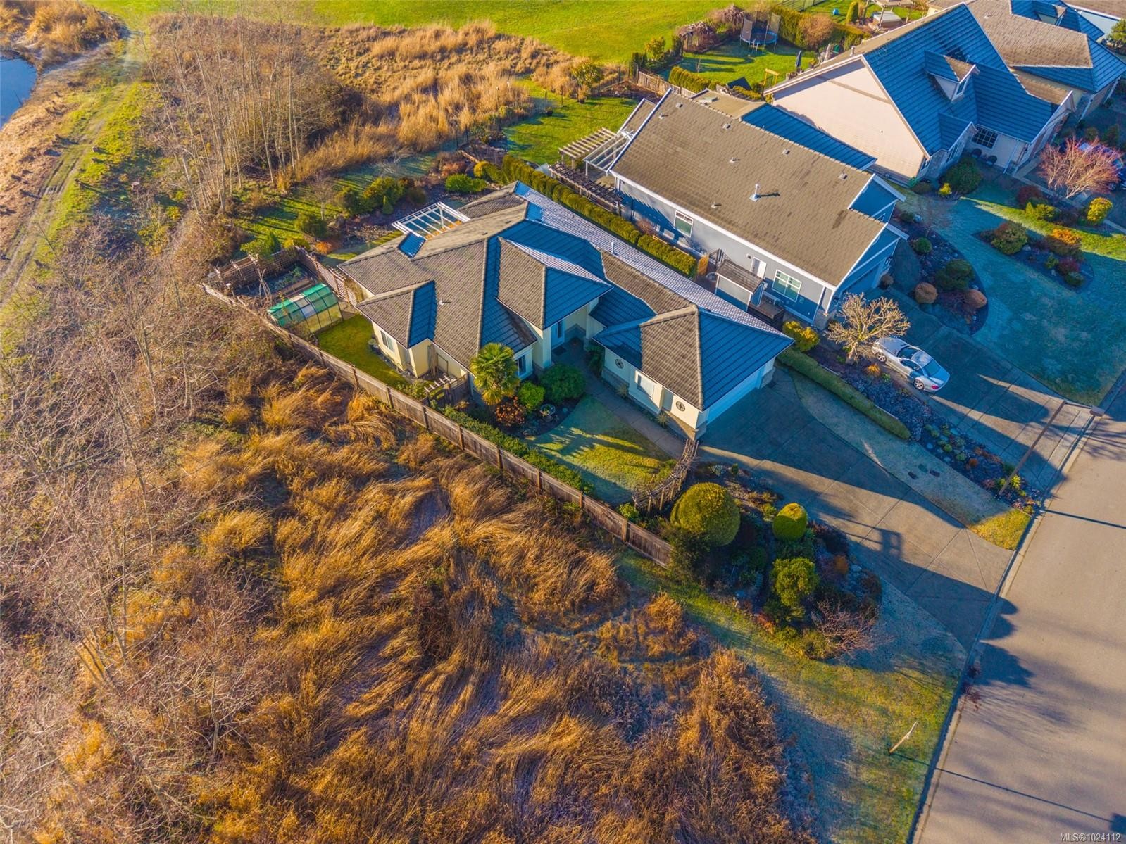 656 Morningstar Dr, Parksville, BC