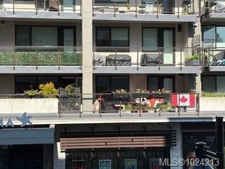 203-2461 Sidney Ave, Sidney, BC - Outdoor