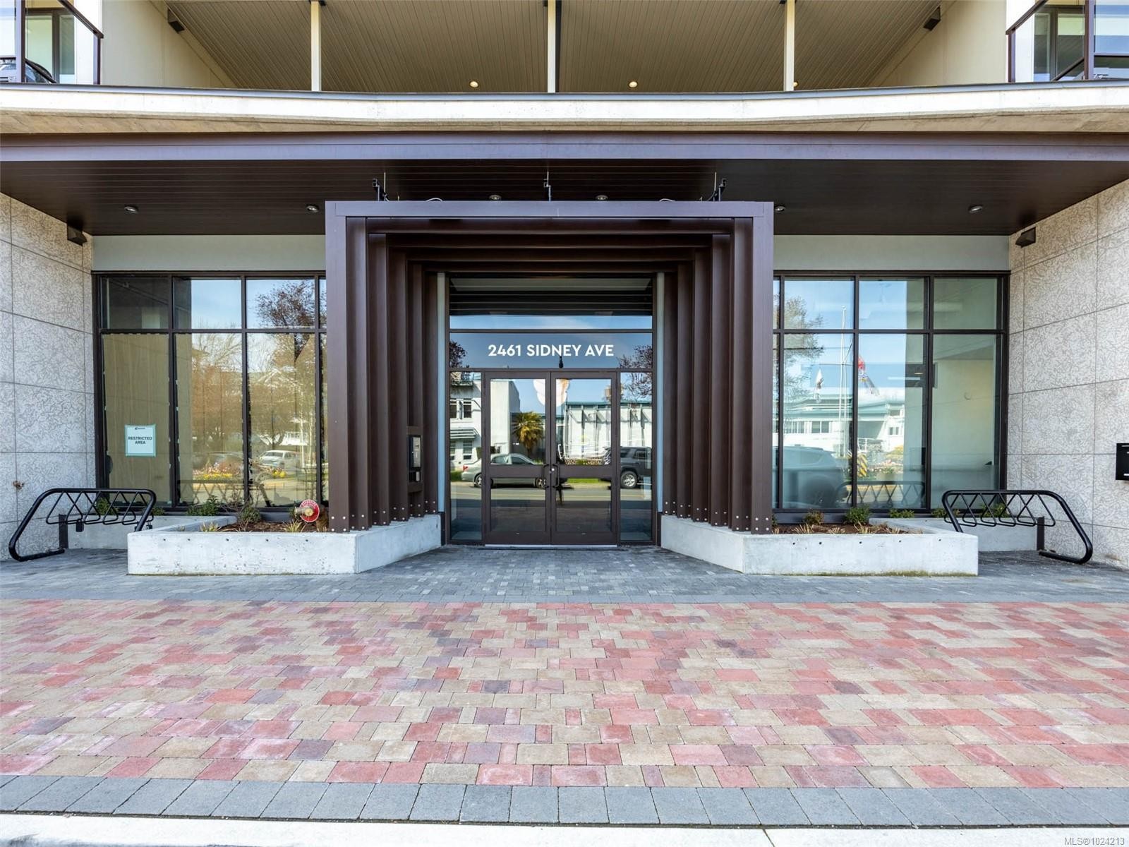 203-2461 Sidney Ave, Sidney, BC - Outdoor With Exterior