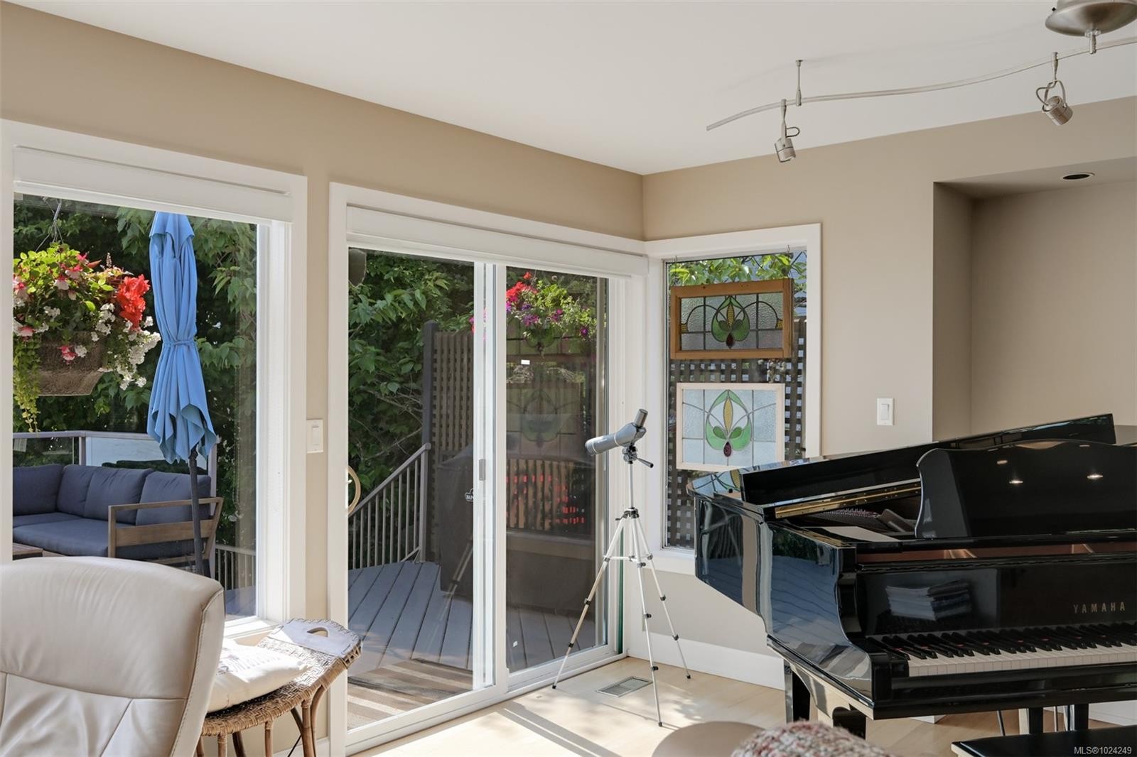 5299 Parker Ave, Saanich, BC