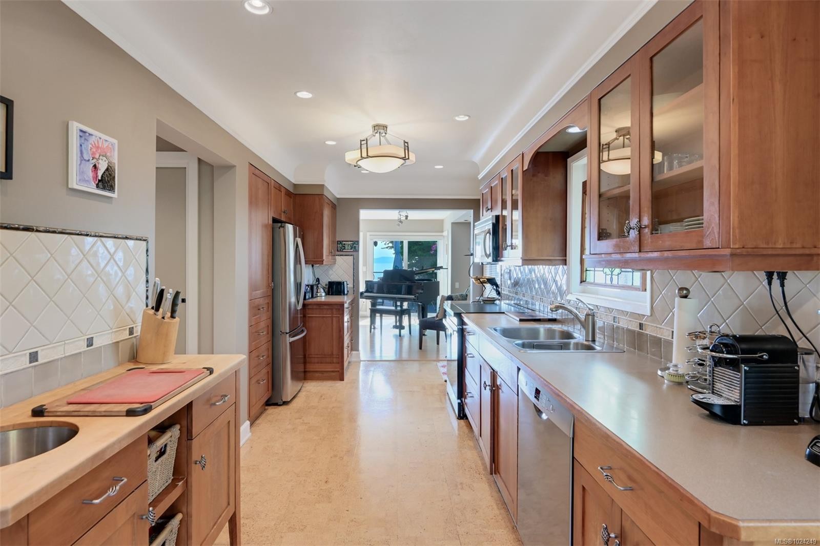 5299 Parker Ave, Saanich, BC