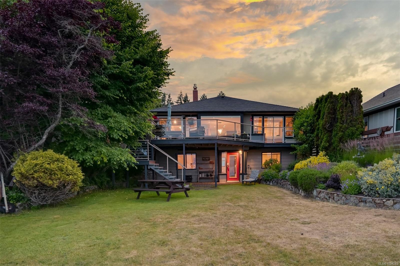 5299 Parker Ave, Saanich, BC