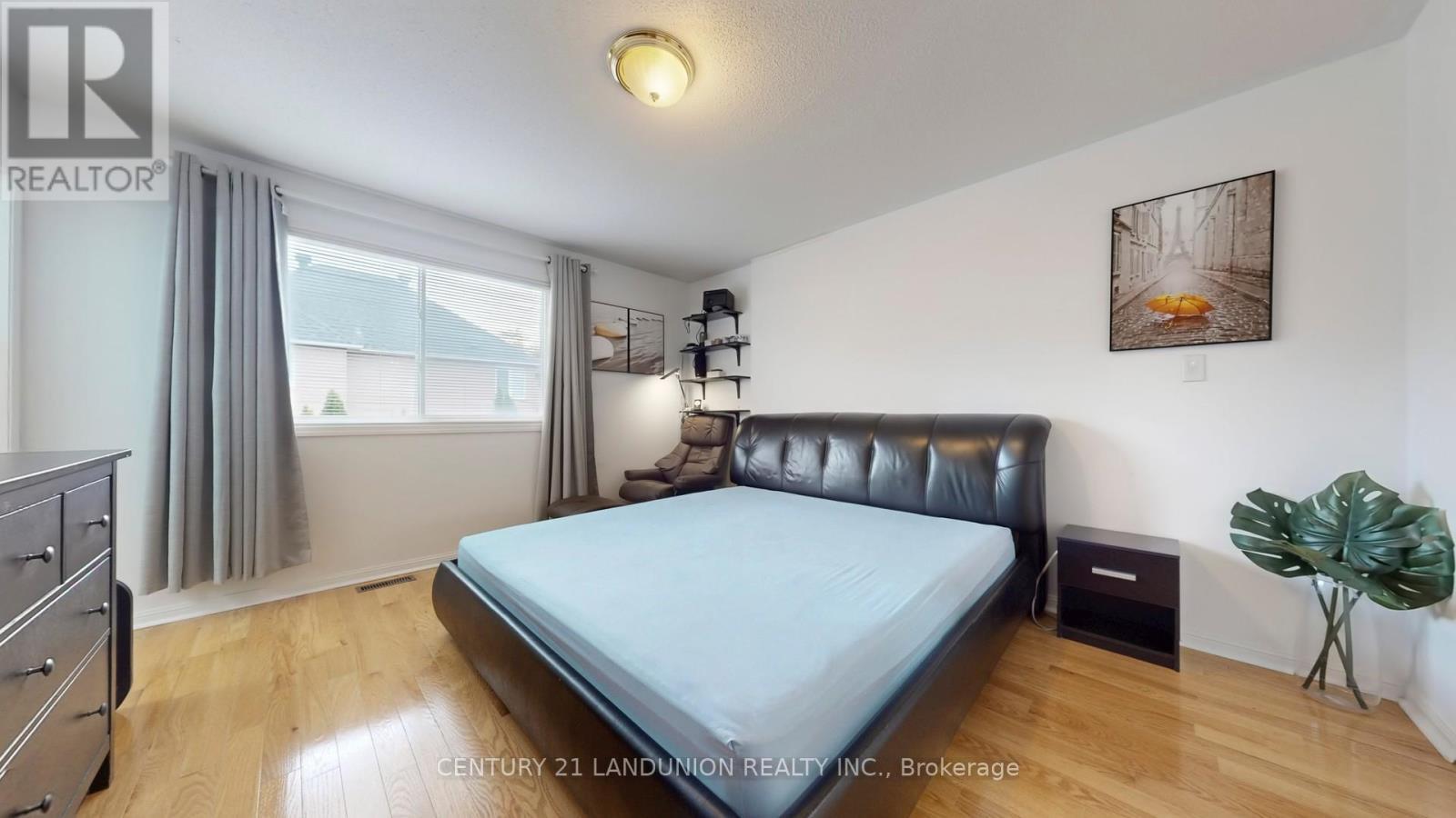 10 Majestic Drive, Markham, ON - Indoor Photo Showing Bedroom