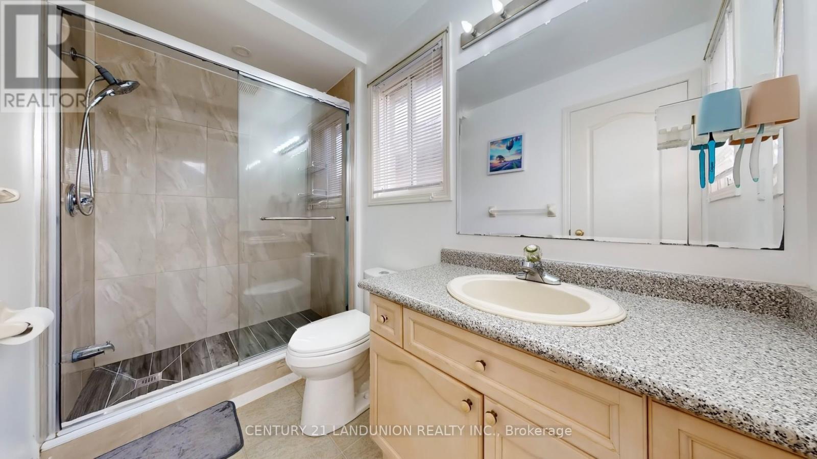 10 Majestic Drive, Markham, ON - Indoor Photo Showing Bathroom