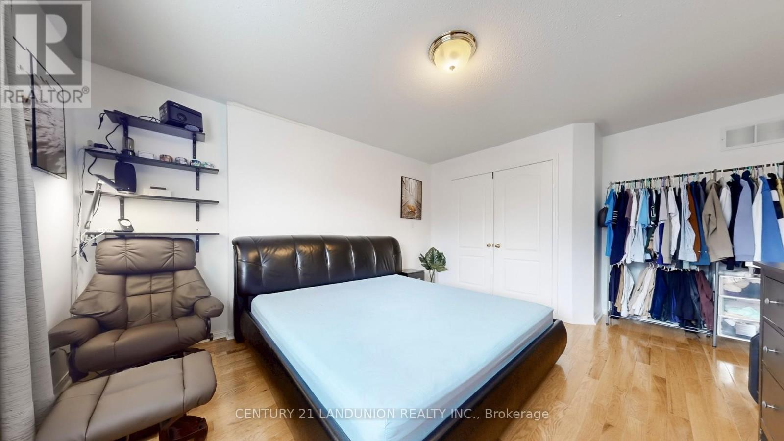 10 Majestic Drive, Markham, ON - Indoor Photo Showing Bedroom