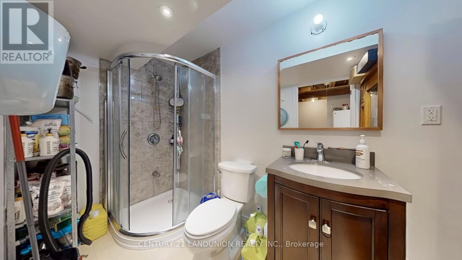 10 Majestic Drive, Markham, ON - Indoor Photo Showing Bathroom