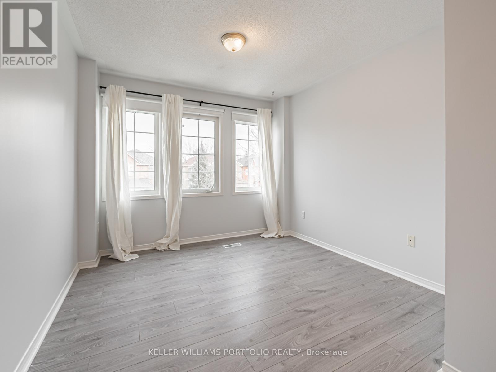 7160 Waldorf Way, Mississauga, ON - Indoor Photo Showing Other Room