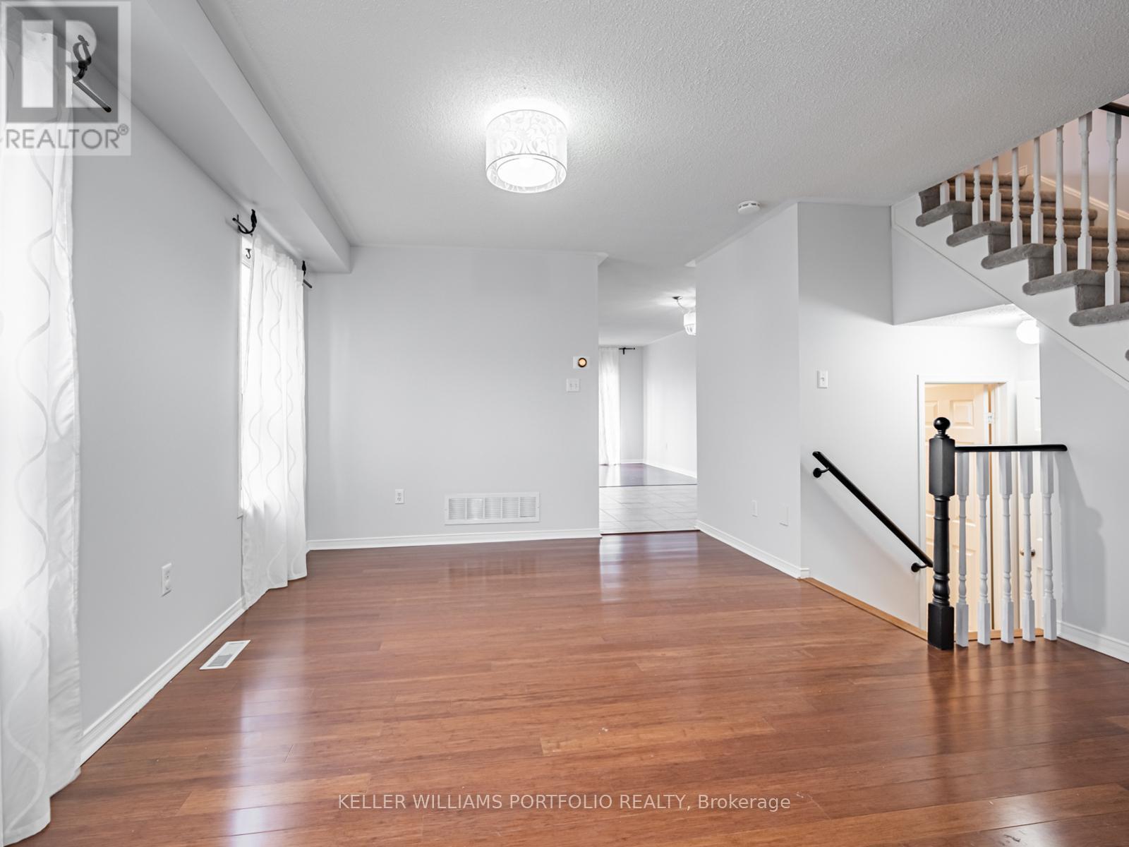 7160 Waldorf Way, Mississauga, ON - Indoor Photo Showing Other Room