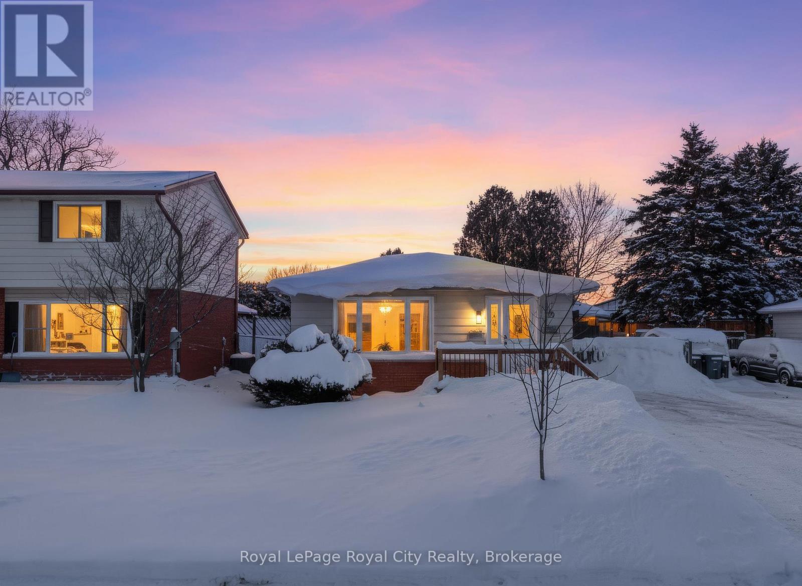 28 Mcilwraith Crescent, Guelph (Grange Road), ON - Outdoor With Deck Patio Veranda