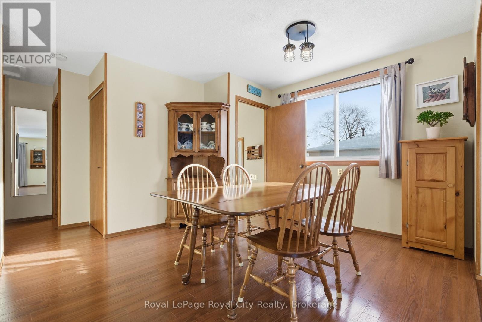 28 Mcilwraith Crescent, Guelph (Grange Road), ON - Indoor Photo Showing Dining Room