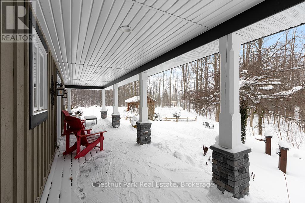 WRAP AROUND COVERED FRONT PORCH - 418573 Concession A, Meaford, ON - Outdoor