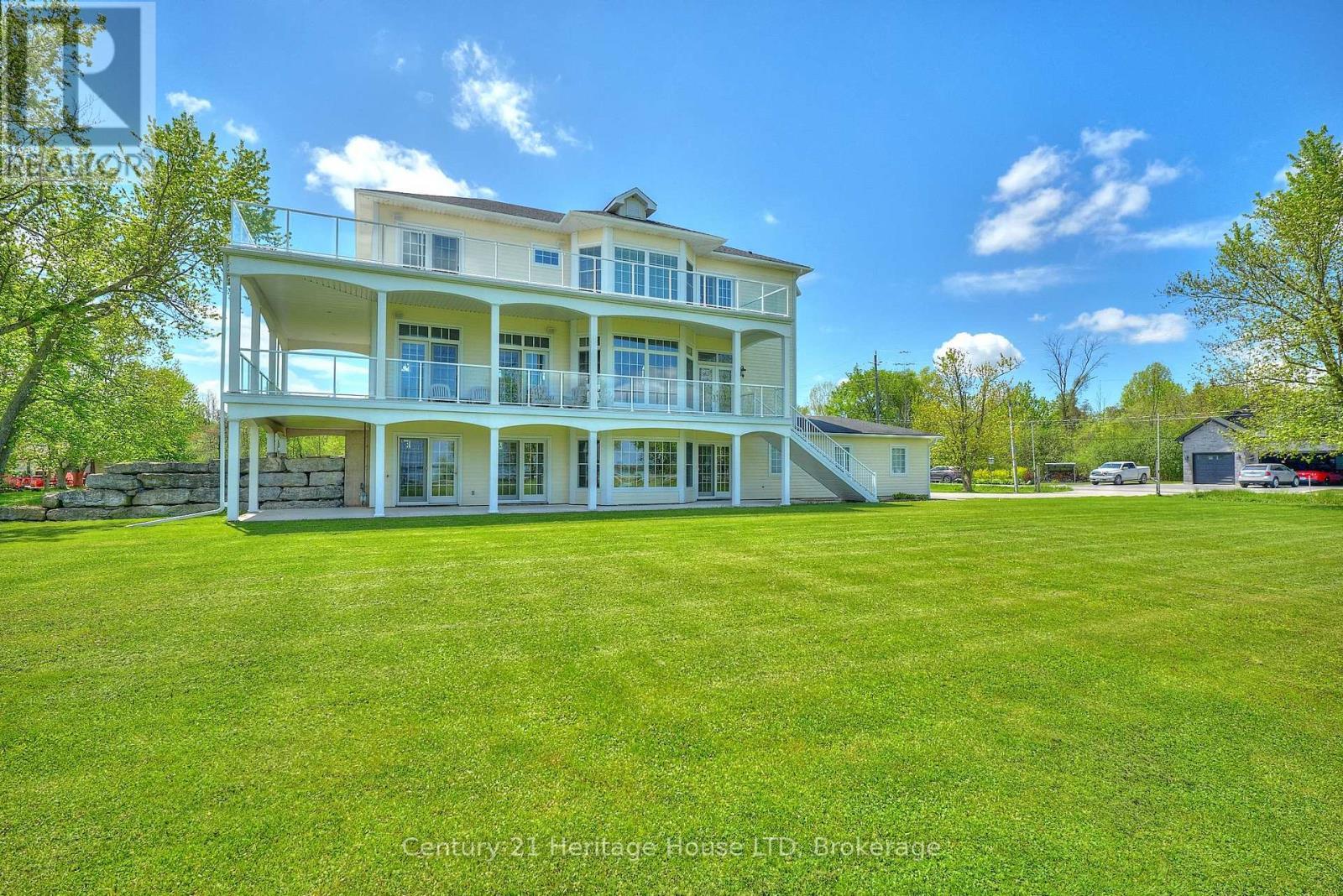 4069 Niagara River Parkway, Fort Erie (Black Creek), ON - Outdoor