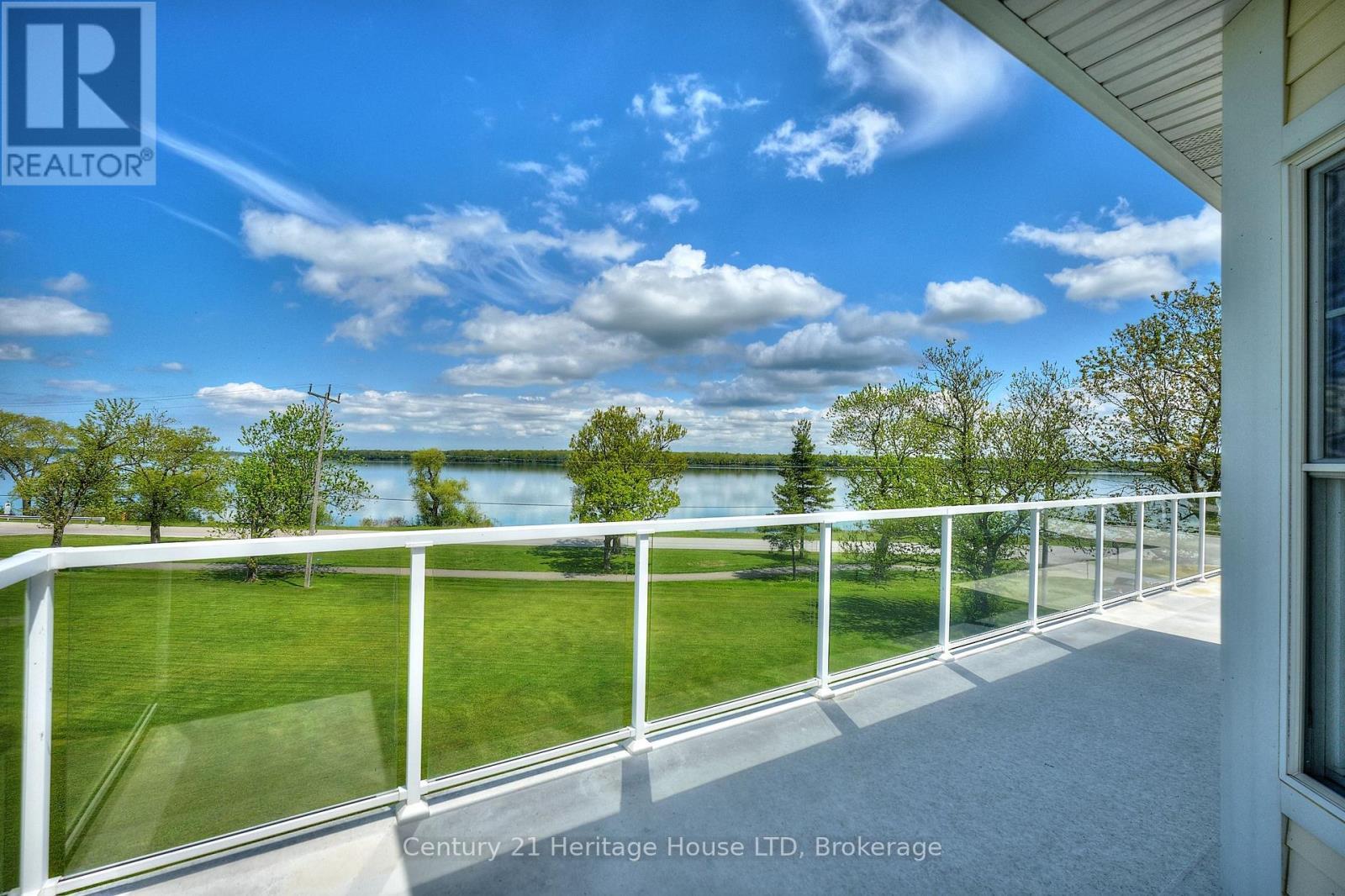 4069 Niagara River Parkway, Fort Erie (Black Creek), ON - Outdoor With Body Of Water With View