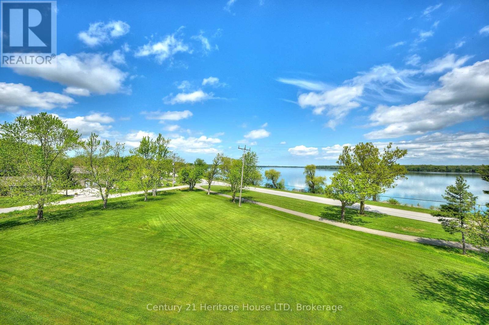 4069 Niagara River Parkway, Fort Erie (Black Creek), ON - Outdoor With Body Of Water With View