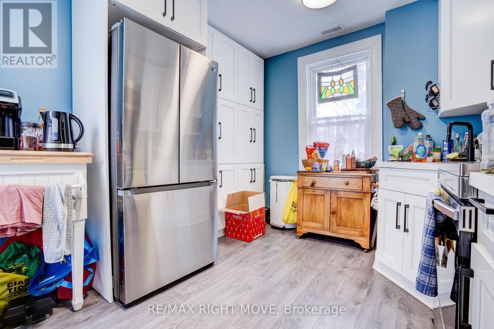 110 Mary Street, Orillia, ON - Indoor