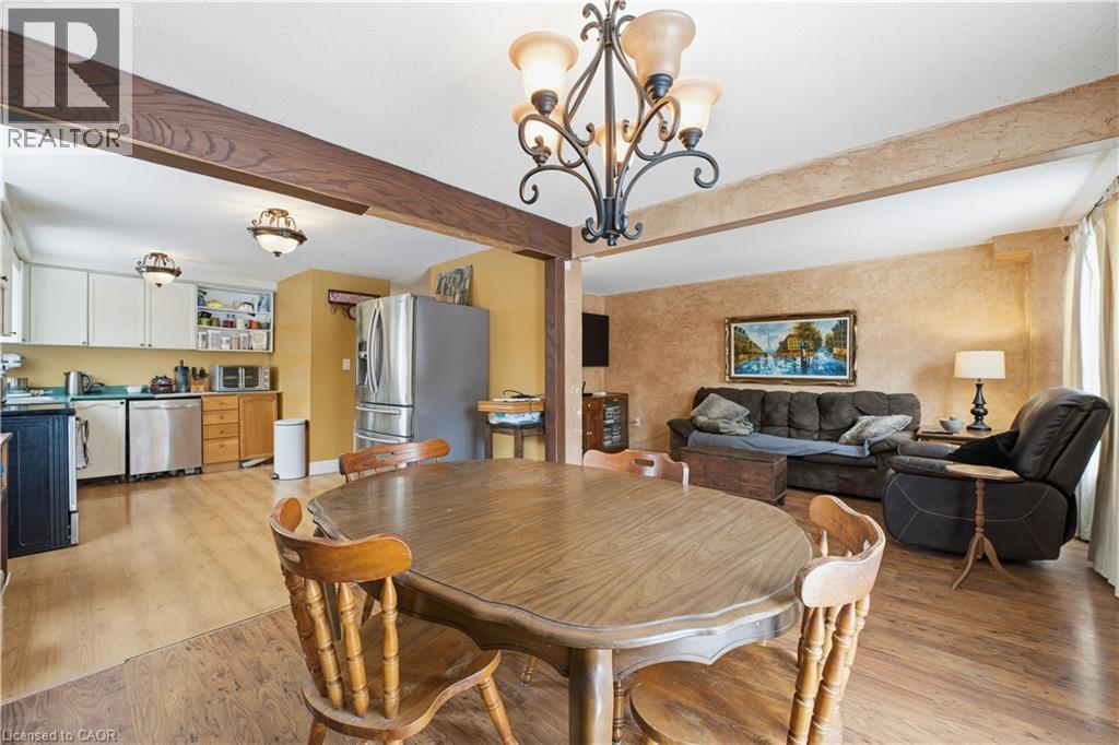 311 Northview Heights Place, Cambridge, ON - Indoor Photo Showing Dining Room