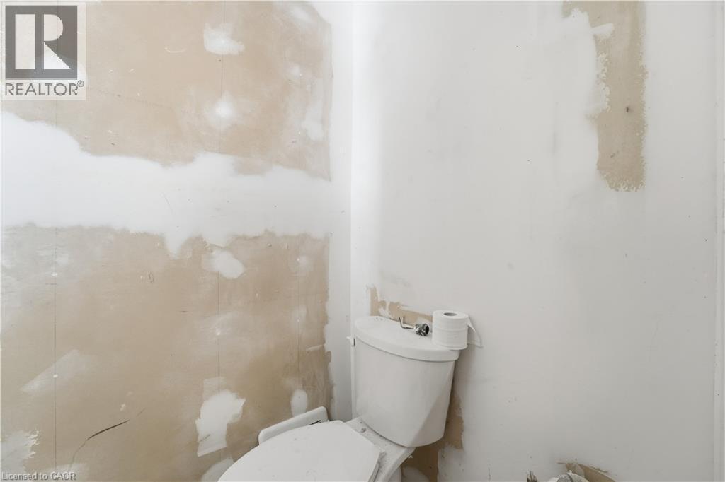 311 Northview Heights Place, Cambridge, ON - Indoor Photo Showing Bathroom