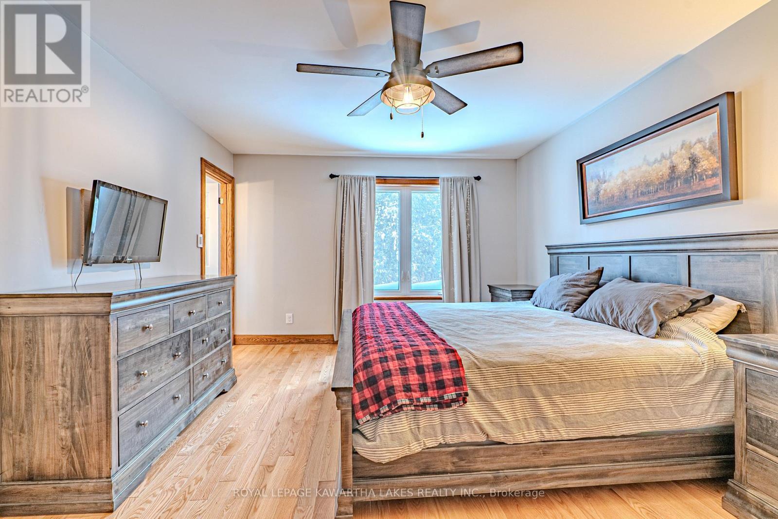 61 Kenrei Road, Kawartha Lakes (Lindsay), ON - Indoor Photo Showing Bedroom