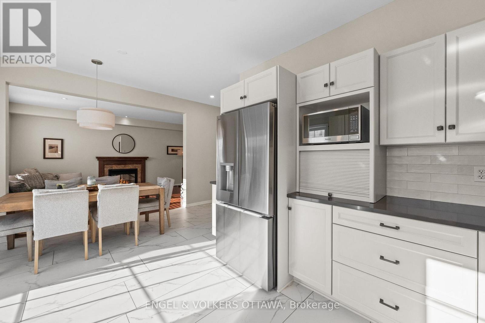 406 Keith Crescent, Ottawa, ON - Indoor