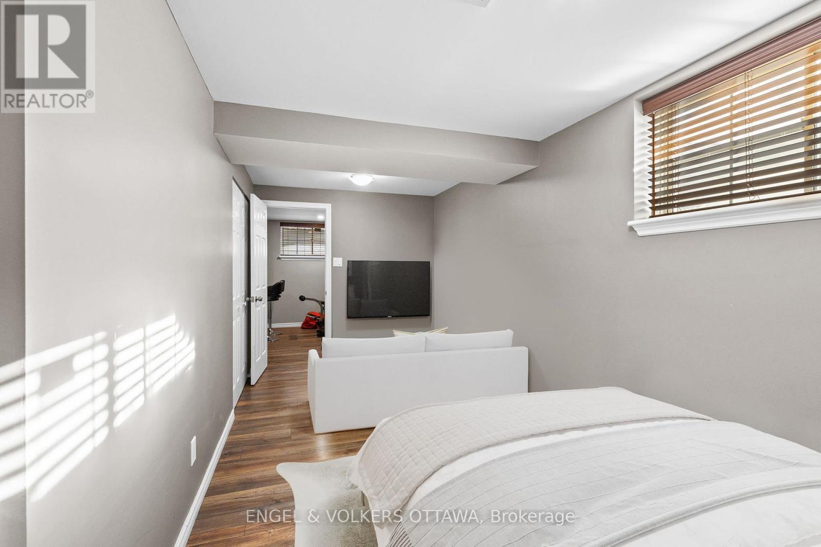 406 Keith Crescent, Ottawa, ON - Indoor