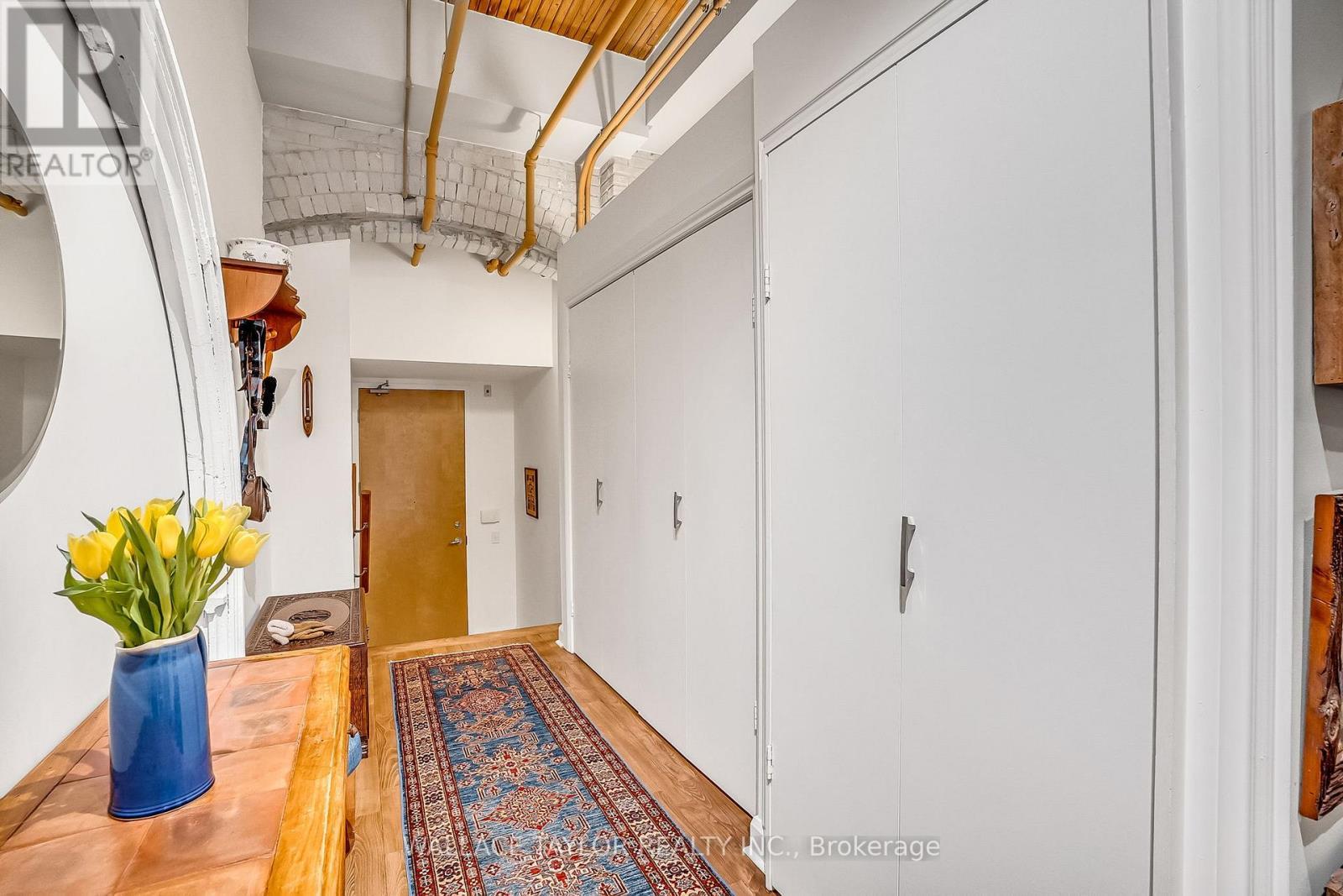 208 - 993 Queen Street W, Toronto, ON - Indoor Photo Showing Other Room