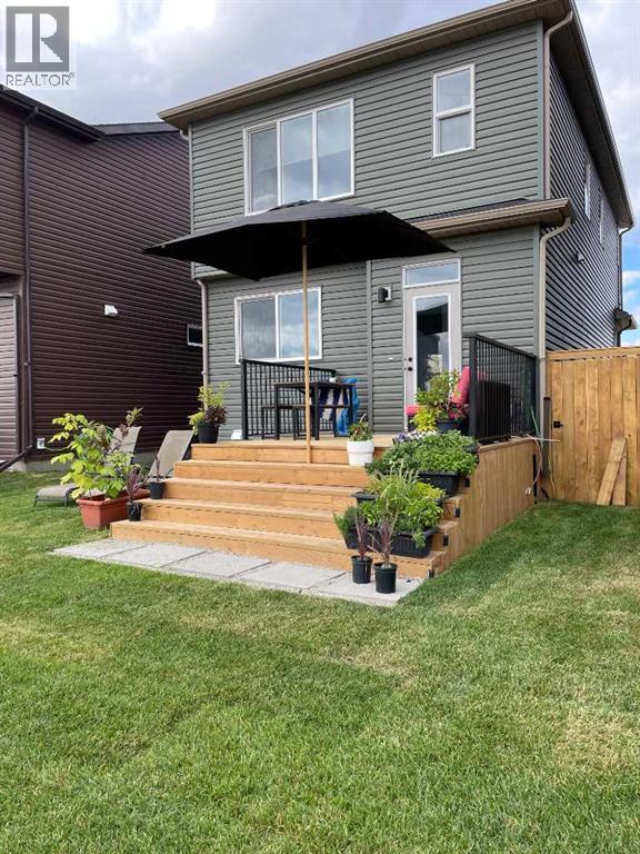551 Wolf Creek Way Se, Calgary, AB - Outdoor With Exterior