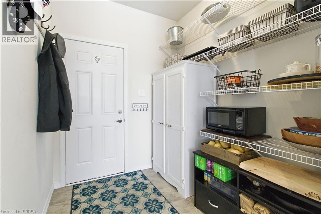 298 Dolman Street, Breslau, ON - Indoor