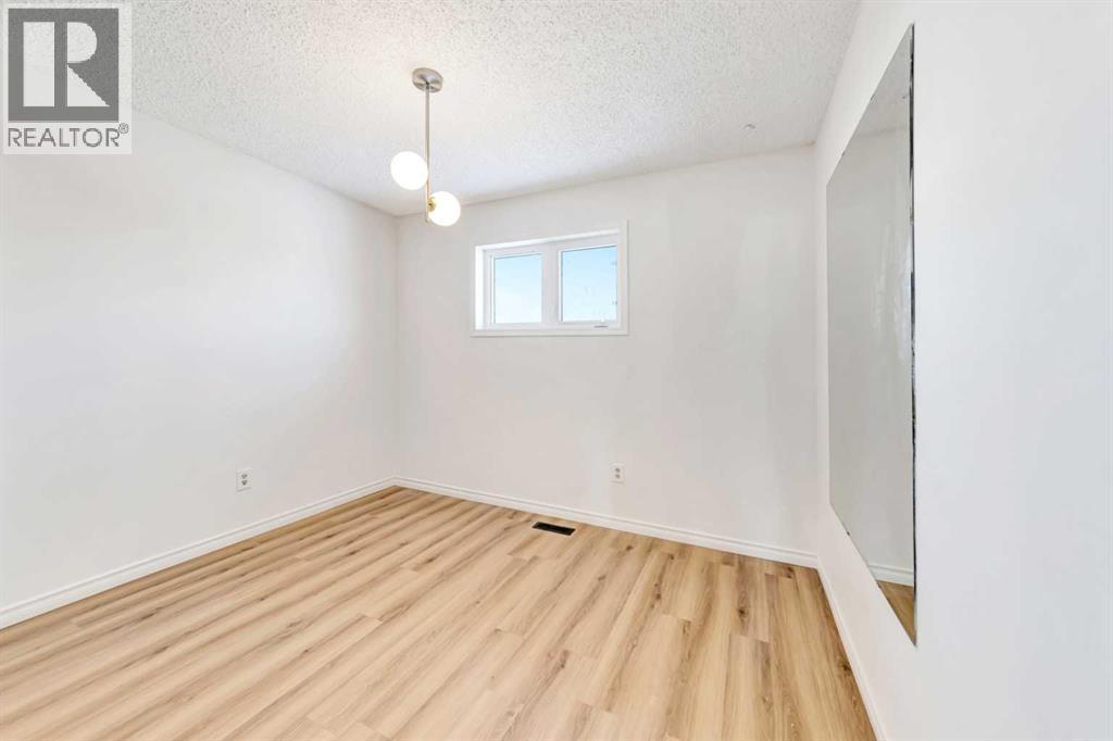 5703 31 Street, Lloydminster, AB - Indoor Photo Showing Other Room