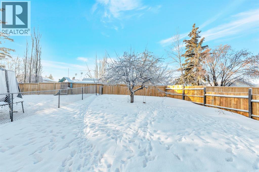 5703 31 Street, Lloydminster, AB - Outdoor