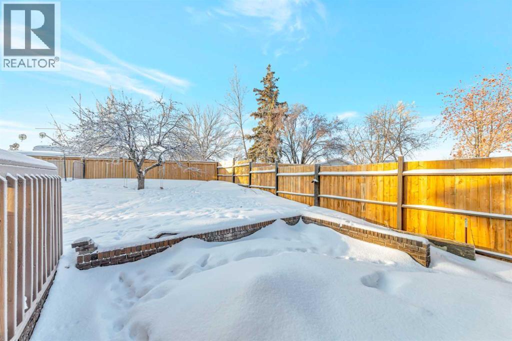 5703 31 Street, Lloydminster, AB - Outdoor