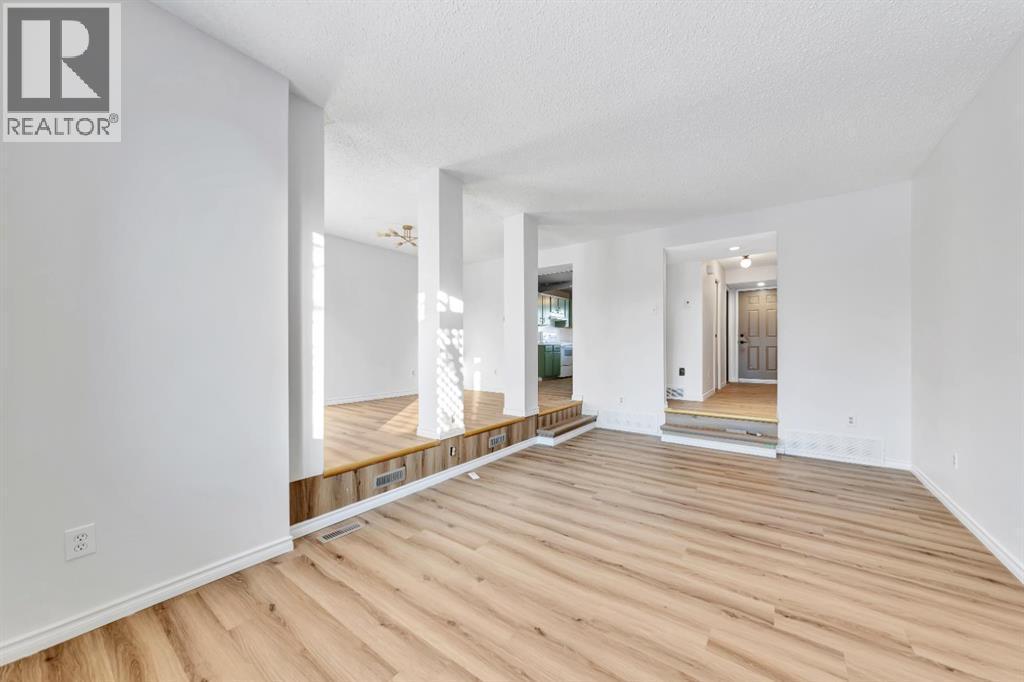 5703 31 Street, Lloydminster, AB - Indoor Photo Showing Other Room